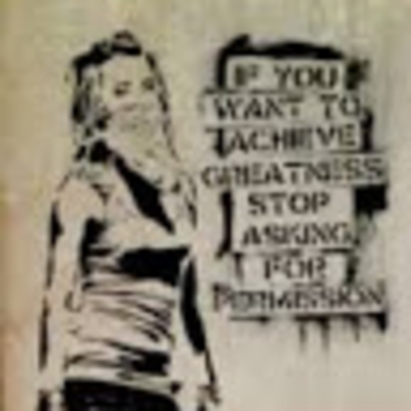 Meet your Posher, Christina - Picture 1 of 1